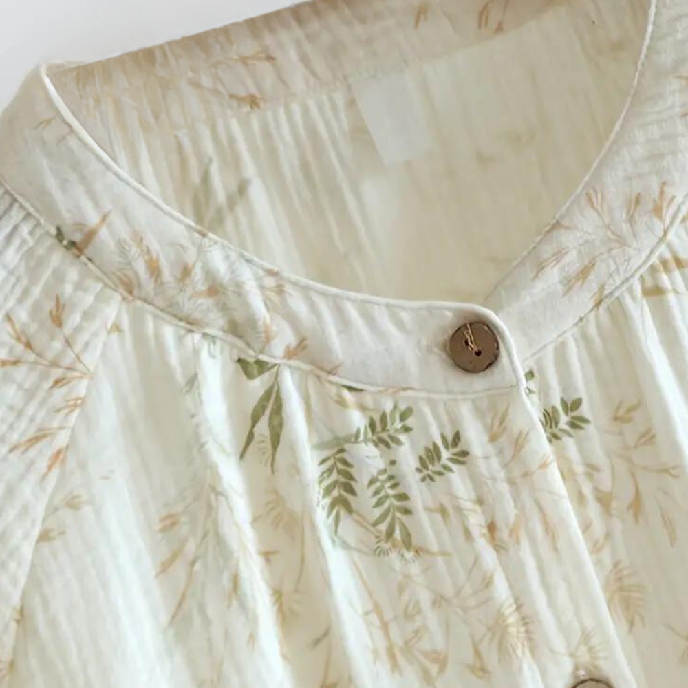 Irini - An elegant and sophisticated set for modern women