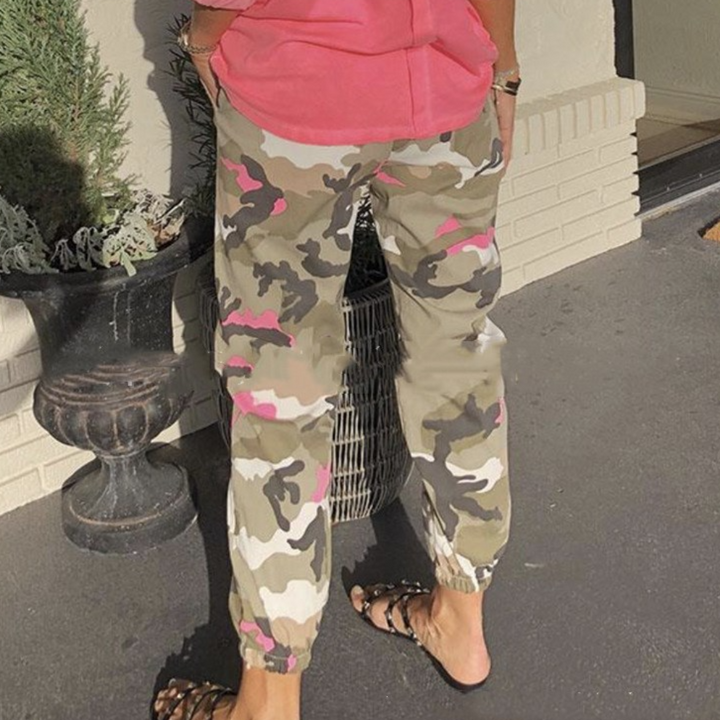 Myrsini - Stylish and comfortable women's trousers in fashionable camouflage