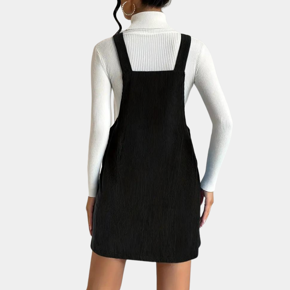 The elegant Xeni 2-piece set for women - a stylish and sophisticated choice