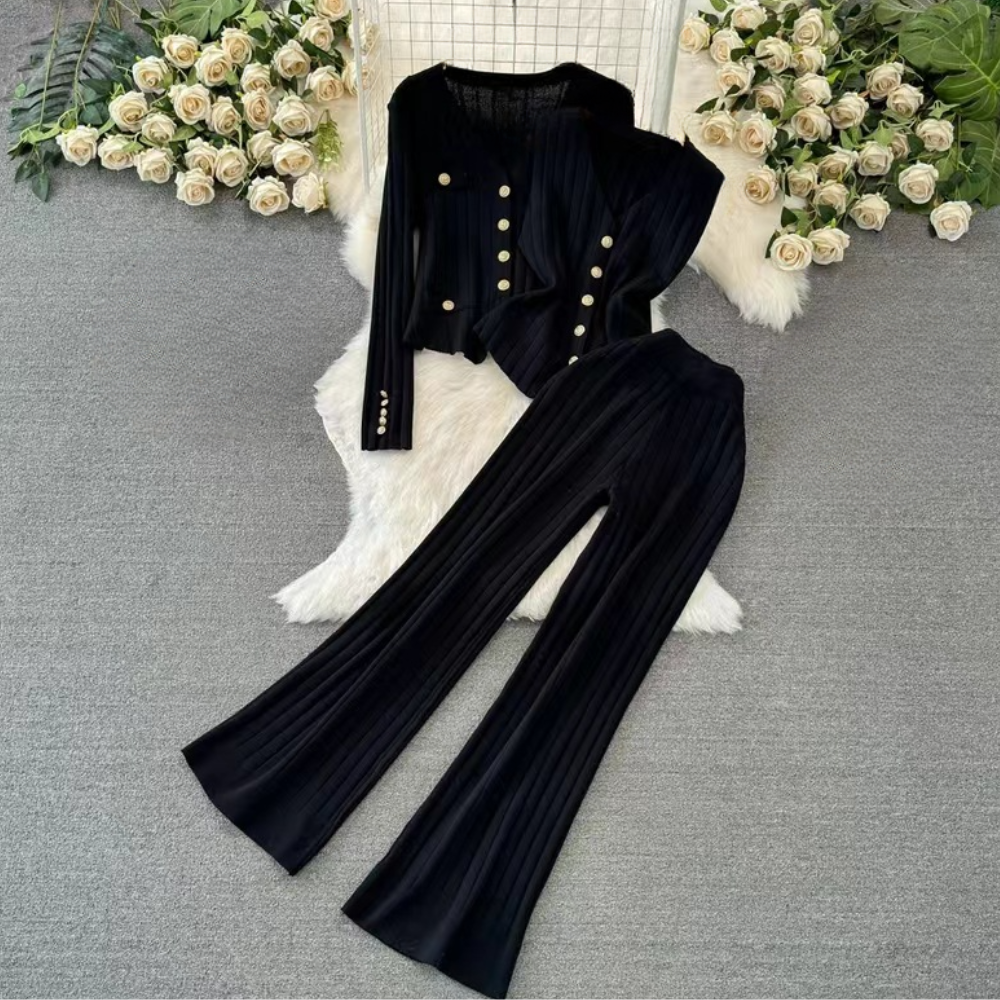 Elene set - Stylish and elegant knitwear for modern women