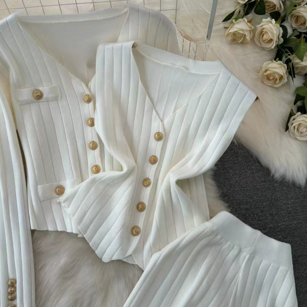 Elene set - Stylish and elegant knitwear for modern women