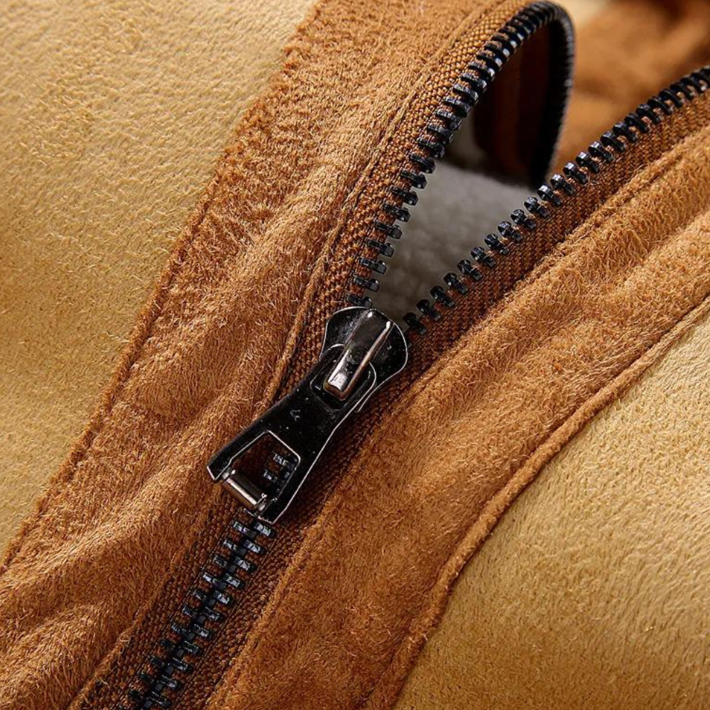A stylish and comfortable men's winter coat - the perfect choice for an elegant look this season!