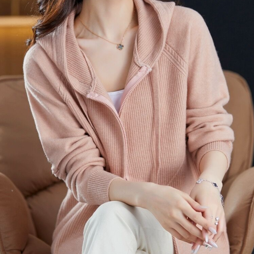 Danika - Elegant and comfortable women's hooded waistcoat