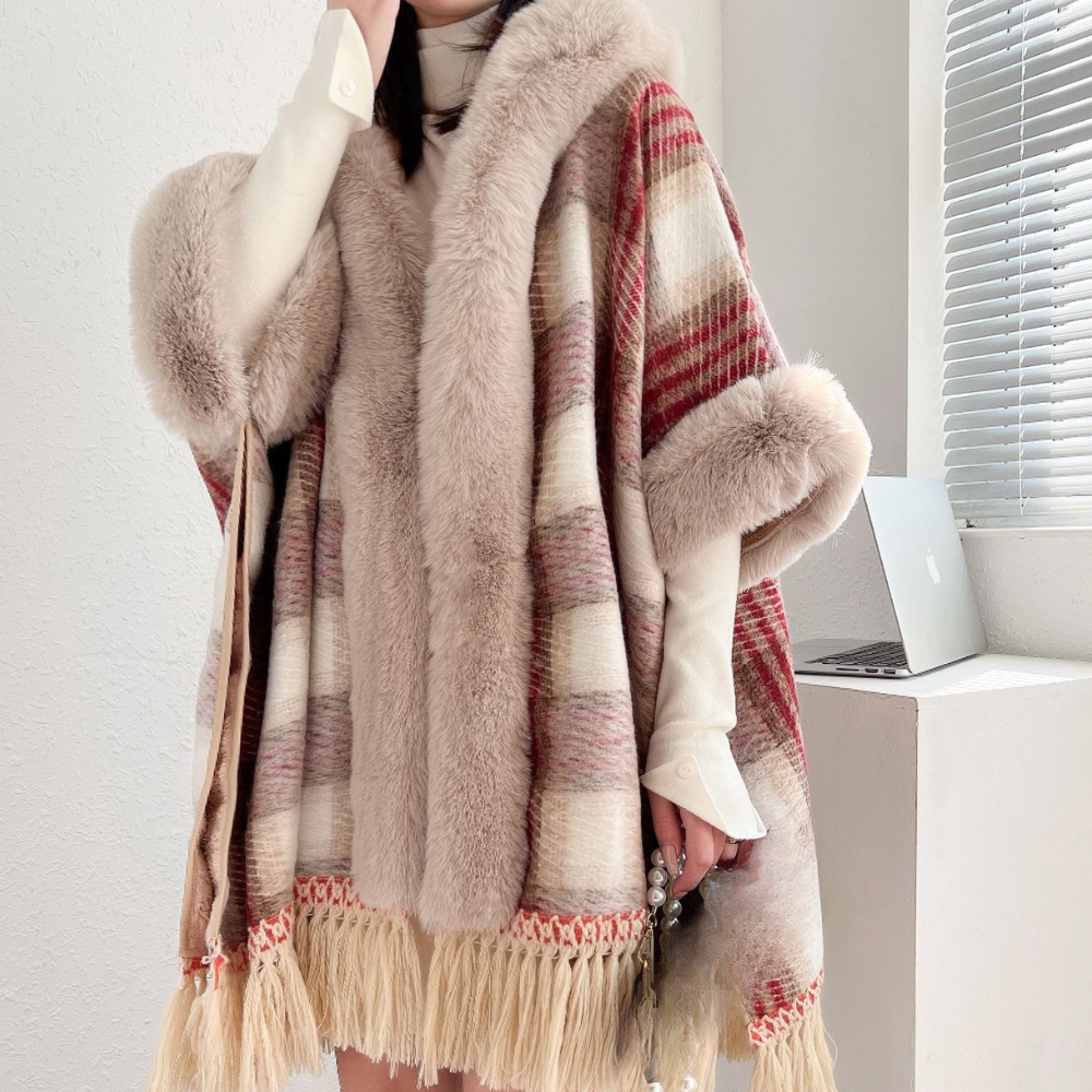 The elegant and cosy Daniella scarf - the perfect choice for stylish women!