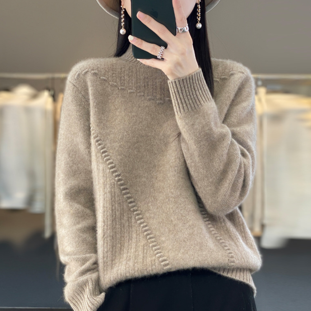 Bettina - Elegant and comfortable women's jumper in stunning style