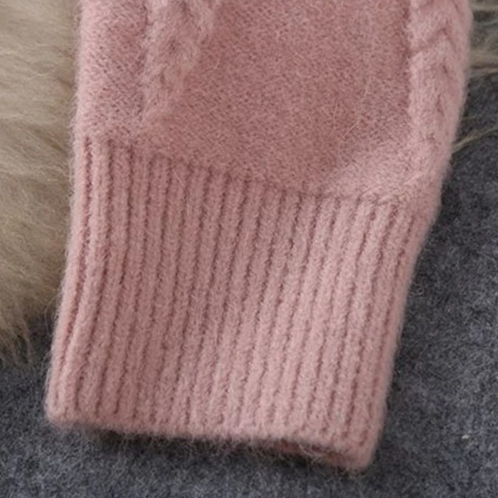 Elegant 2-piece knitted set by Graciela for women