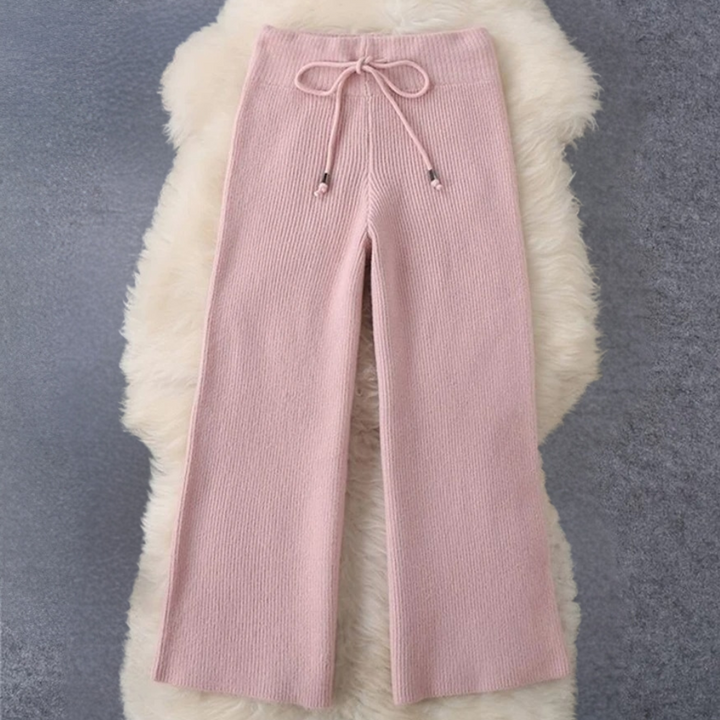 Elegant 2-piece knitted set by Graciela for women