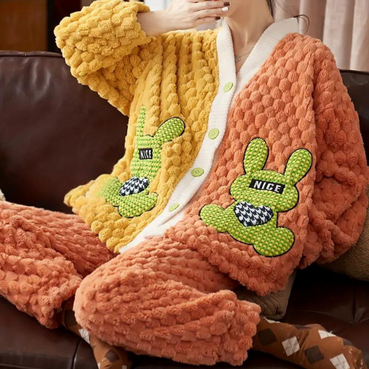 Stylish and comfortable lounge set for women - Severina
