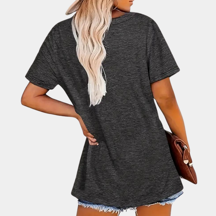 Elegant and comfortable Halloween t-shirt for women - Jazmina