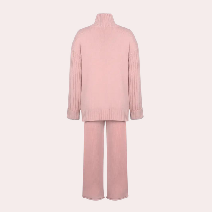 KIANNA - Sophisticated winter kit for classy women