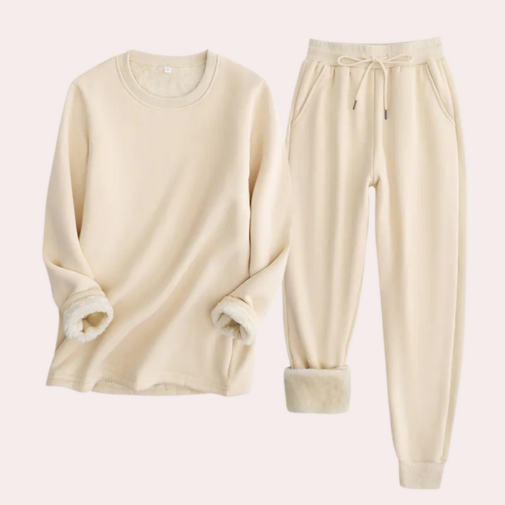 Stylish two-piece women's LUA set - perfect for any occasion!