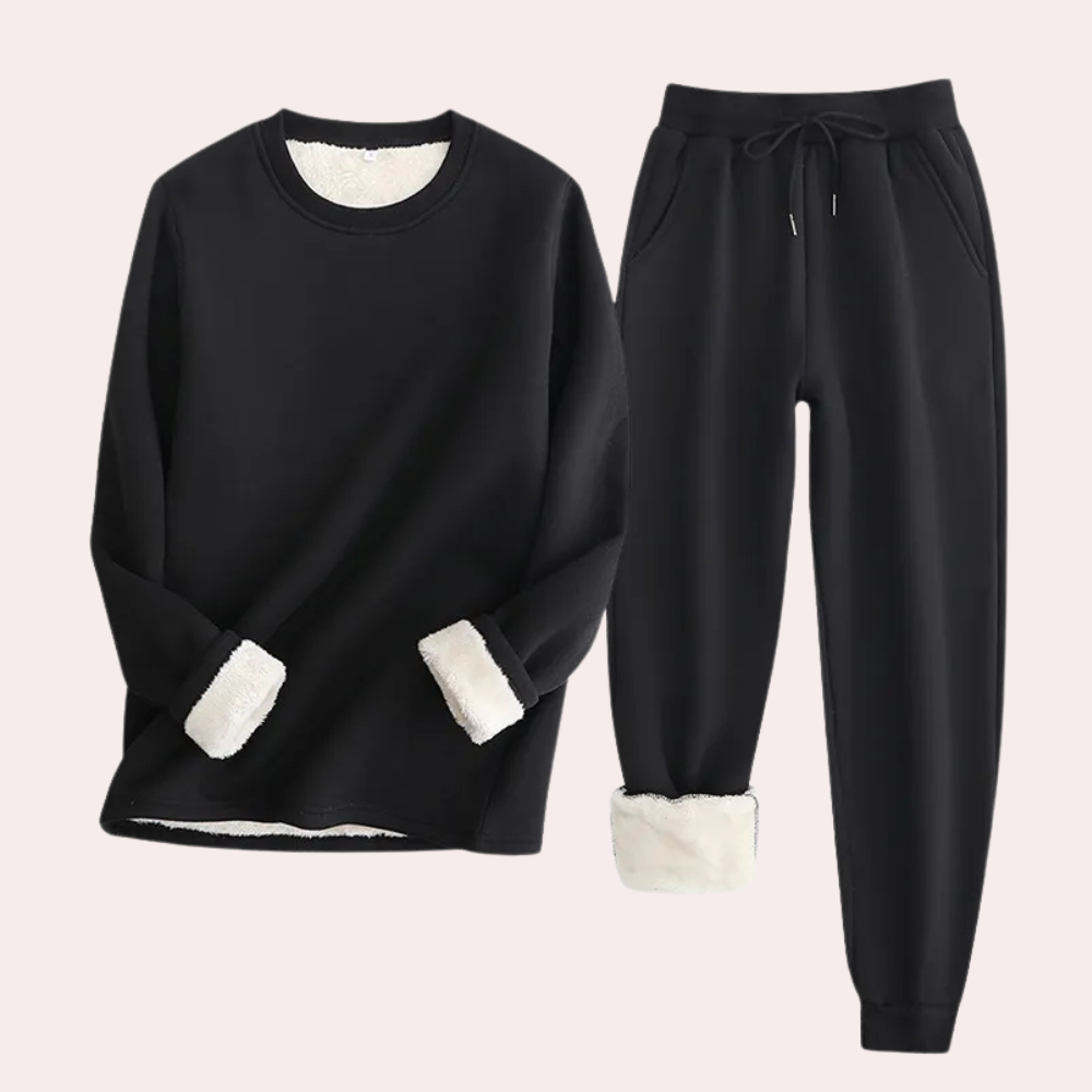 Stylish two-piece women's LUA set - perfect for any occasion!