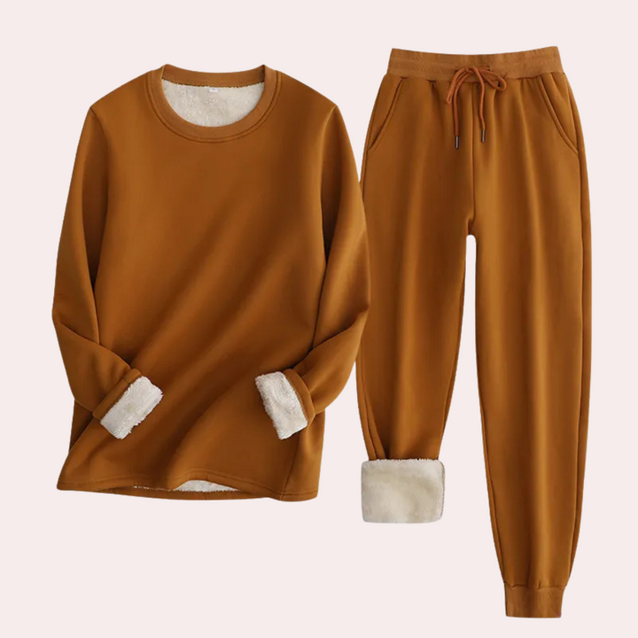 Stylish two-piece women's LUA set - perfect for any occasion!