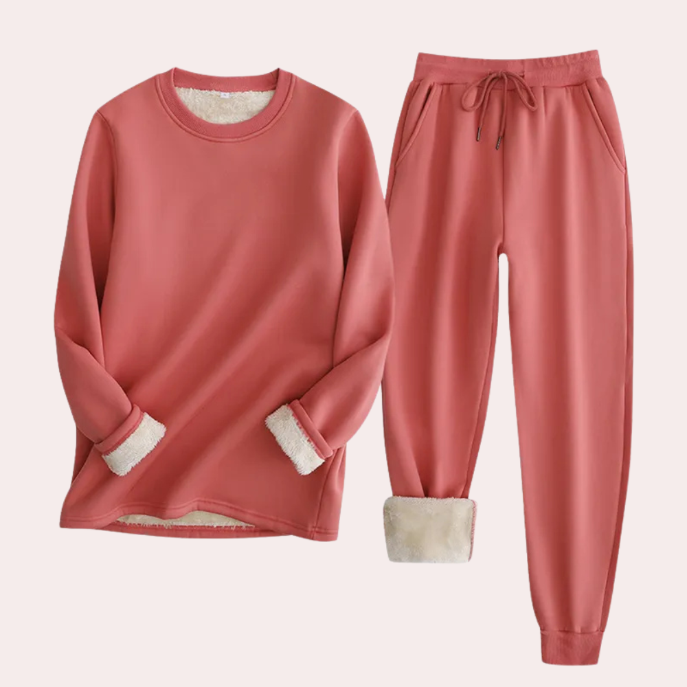 Stylish two-piece women's LUA set - perfect for any occasion!