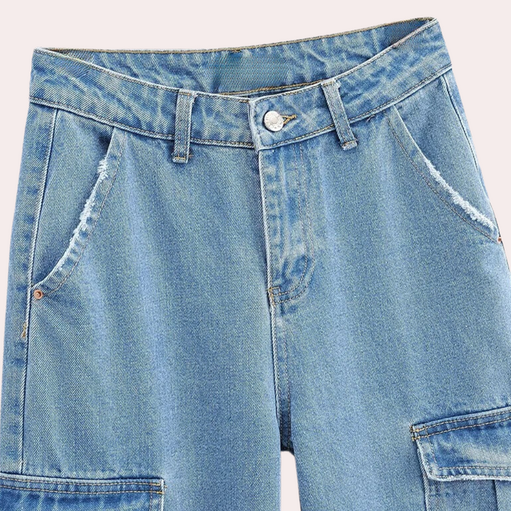 MAILANI - Stylish women's denim cargo trousers for a unique and fashionable look