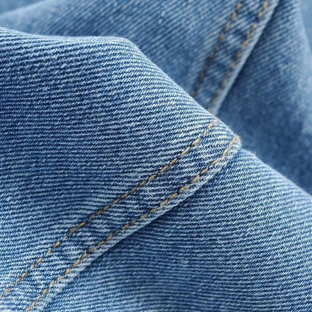 MAILANI - Stylish women's denim cargo trousers for a unique and fashionable look