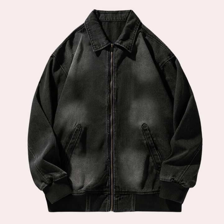 The stylish Harold denim jacket: a key addition to the modern men's wardrobe