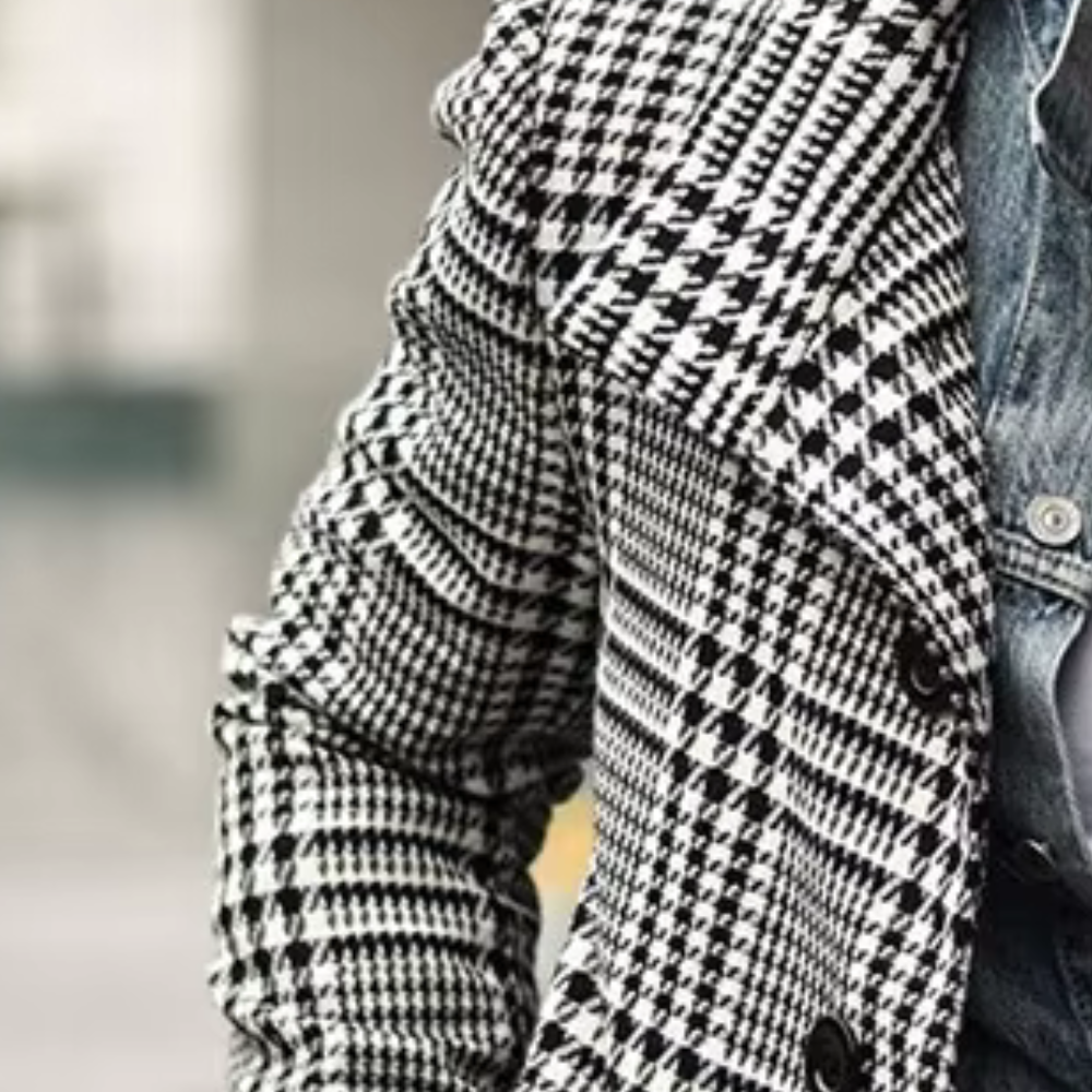 A stylish checked coat for the elegant man - Christopher