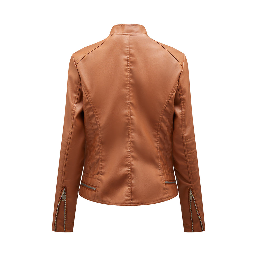 The classic SLAVKA leather jacket: an enduring elegance that will highlight your unique style
