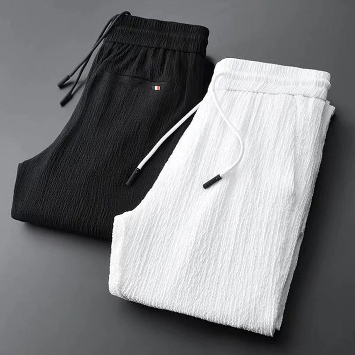 BASTIAN - A sophisticated, stylish men's suit for a high-end elegant look.