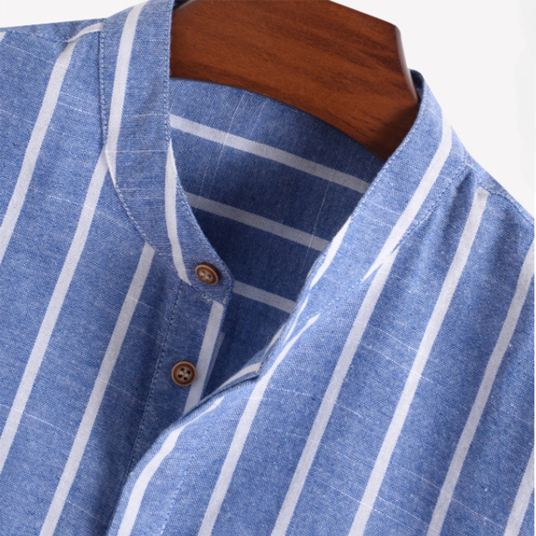 The stylish Johan shirt - the perfect choice for the sophisticated and fashionable!