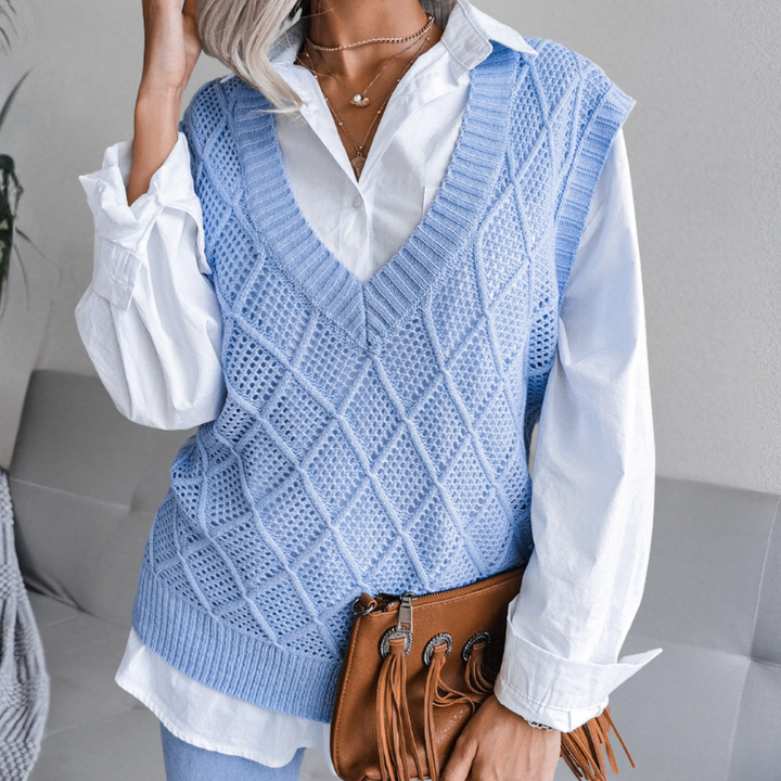 Stylish AZRA women's cardigan - highlight your unique style!