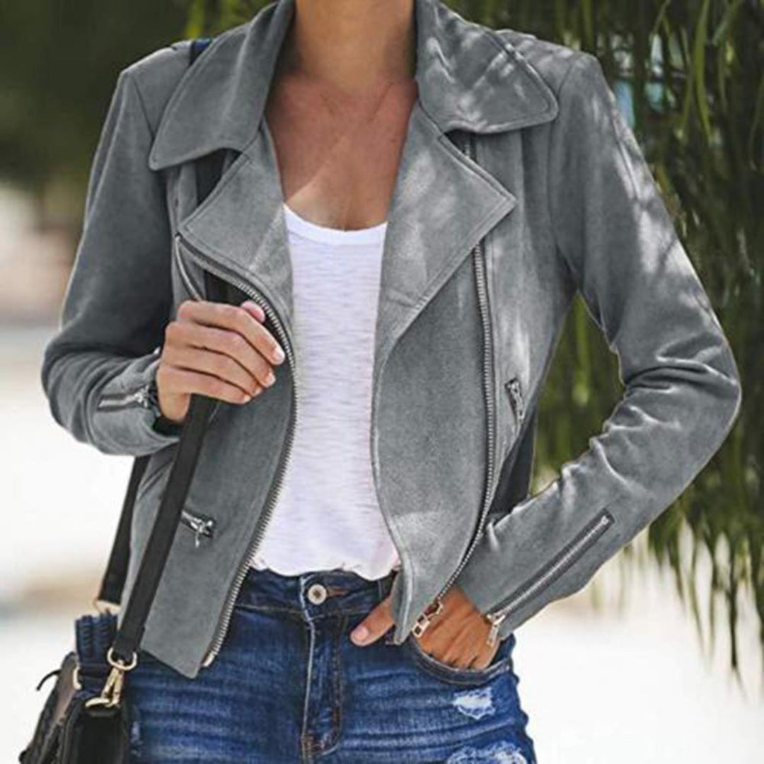 MELANIE - An elegant and fashionable coat to enhance your style