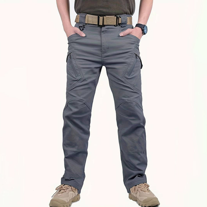 Stylish eco-friendly cargo trousers for the modern man - ELMER