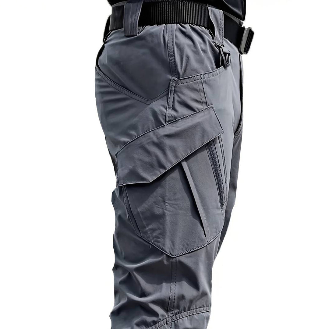 Stylish eco-friendly cargo trousers for the modern man - ELMER