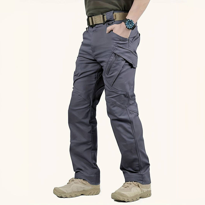 Stylish eco-friendly cargo trousers for the modern man - ELMER