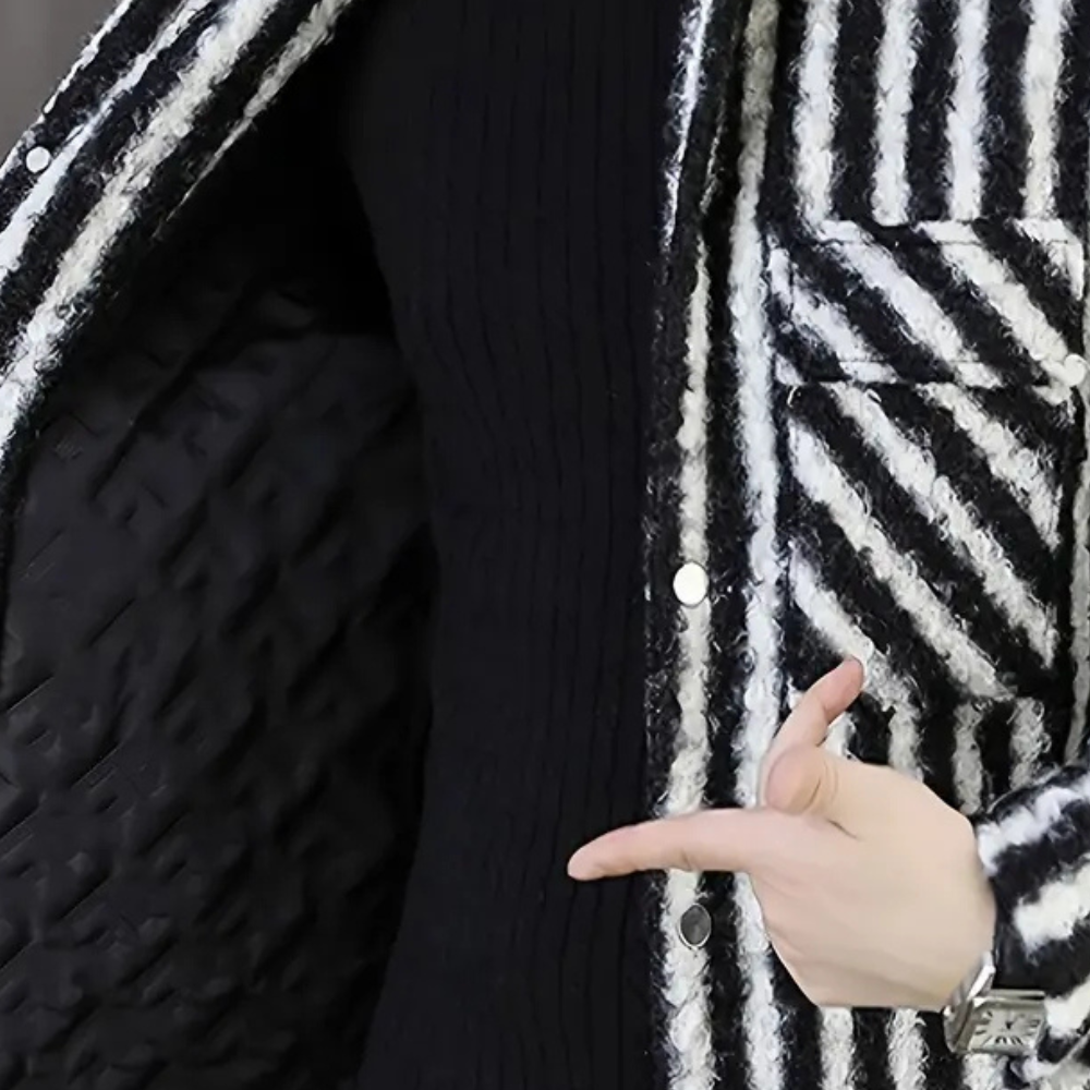 The luxurious, elegant HANSSON jacket - perfect for the modern man!
