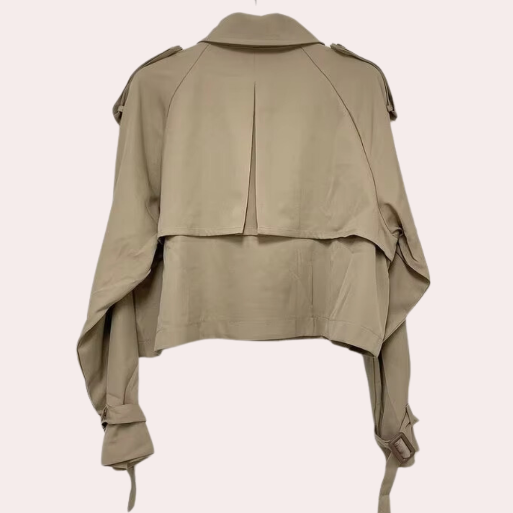 Women's stylish IVY coat: a key addition to your fashionable collection!