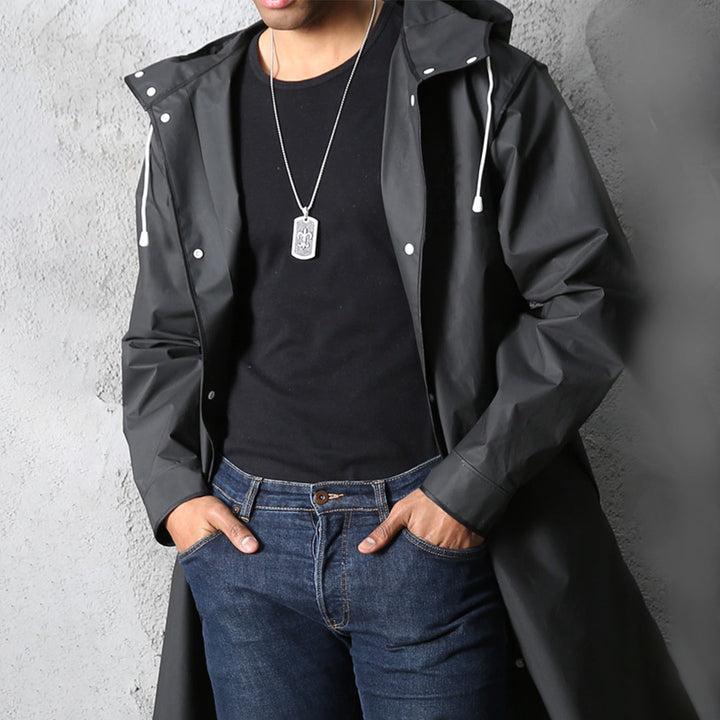 FINN - An elegant mackintosh for couples, perfect for all weathers!