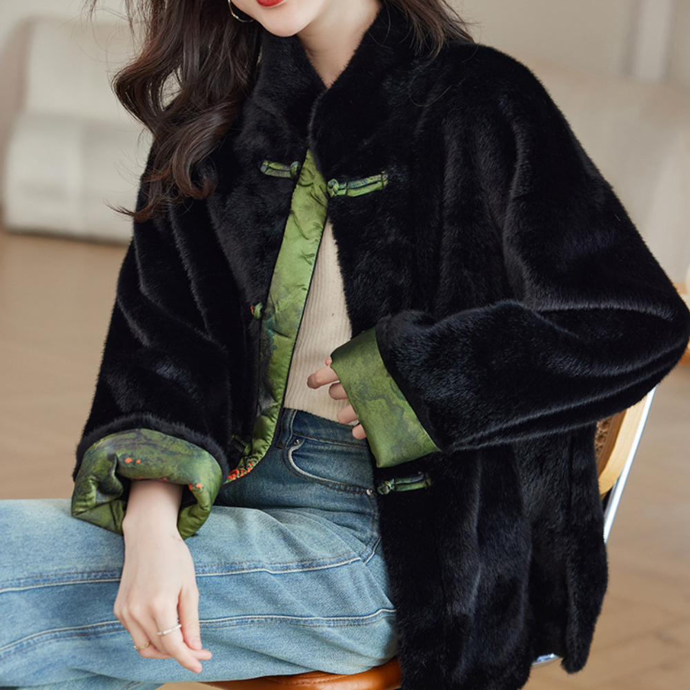 Elegant and comfortable winter coat for women ELMIRA