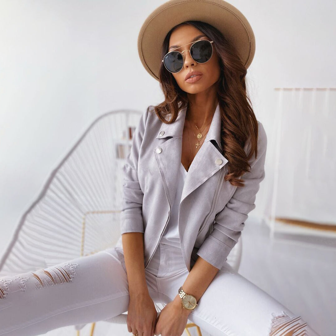 MELANIE - An elegant and fashionable coat to enhance your style