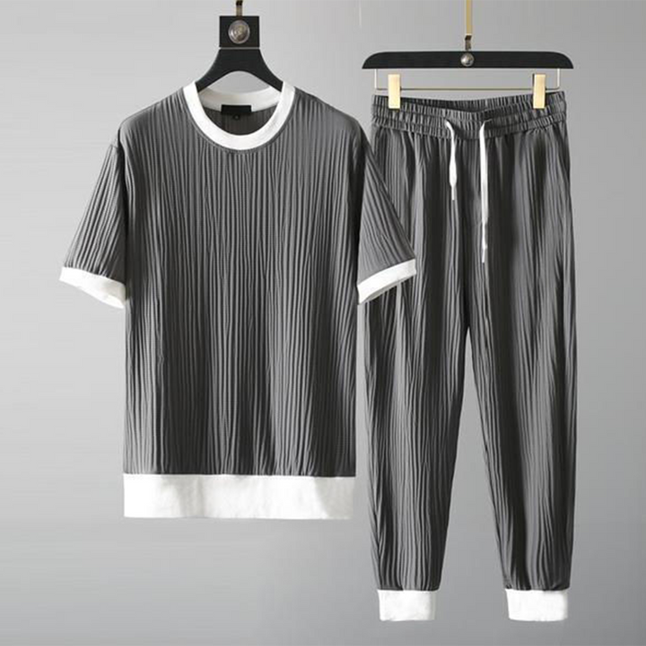 CIRO - Elegant and casual: a chic outfit for men