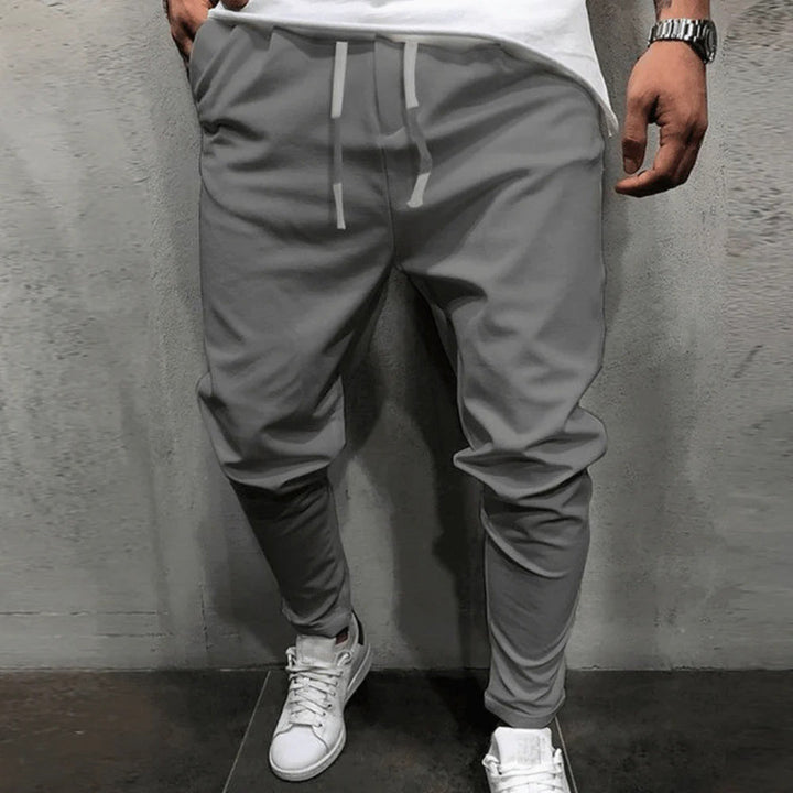 Stylish and comfortable trousers for the modern man - ALOJZ