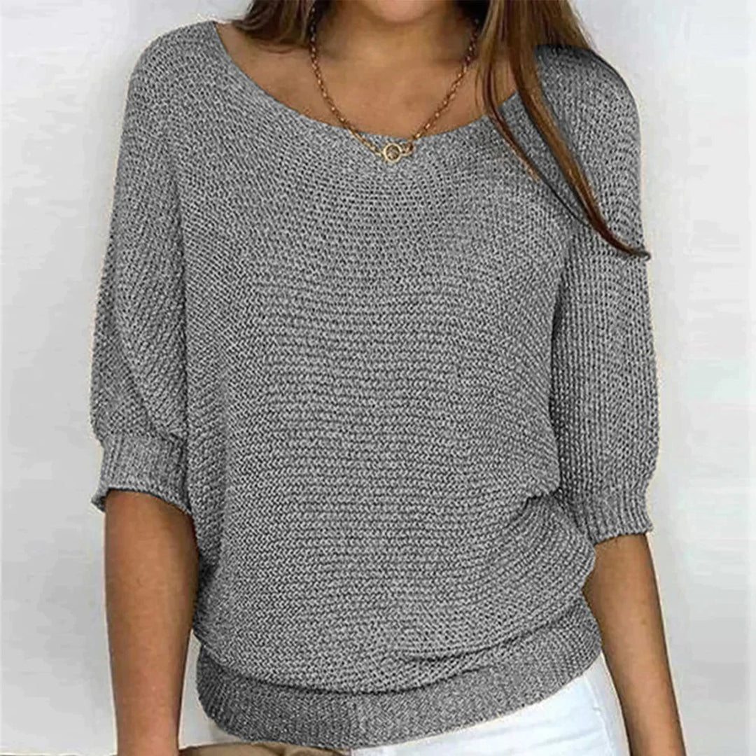 A stylish and comfortable GENEVIEVE blouse: the perfect choice for any occasion!