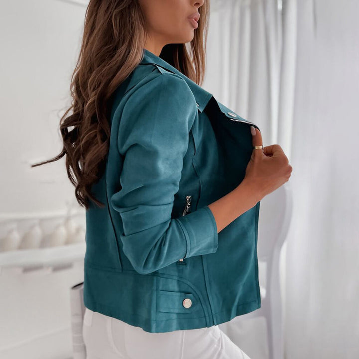 MELANIE - An elegant and fashionable coat to enhance your style