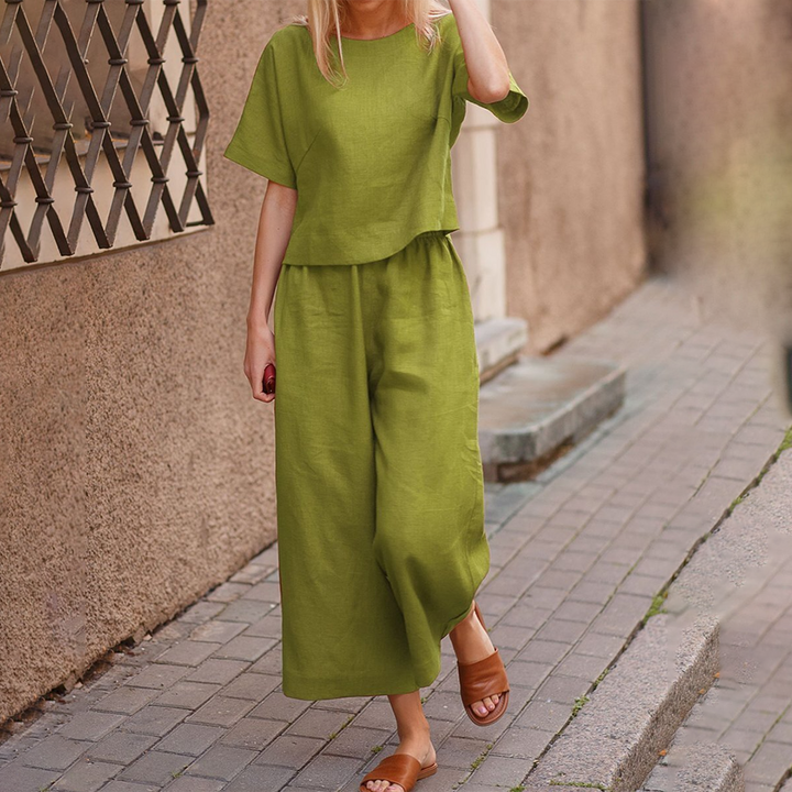 HAILEY - A stylish casual set that combines comfort with elegance