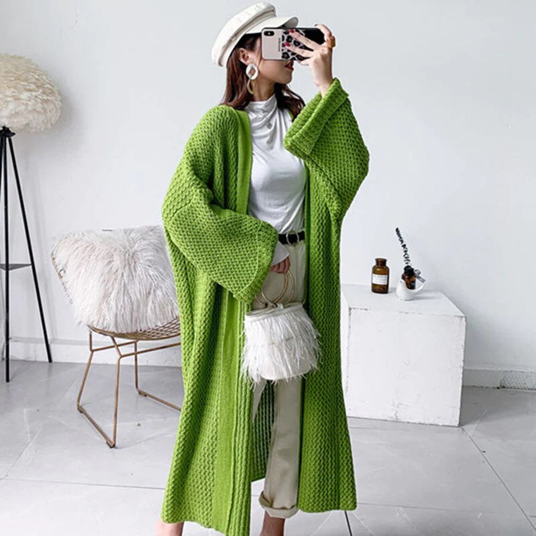 Stylish and elegant ABIGAIL cardigan - a must-have in your wardrobe!