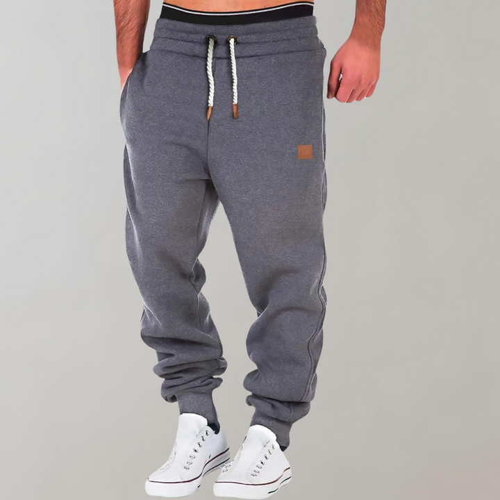 Men's Hoder sweatpants - comfort and complete freedom for the active!