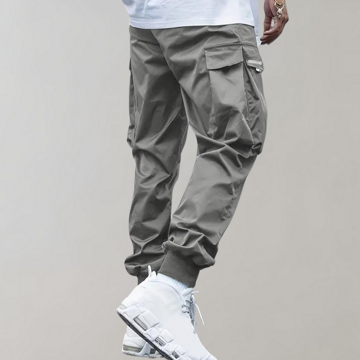 Men's stylish cargo trousers - model Holger