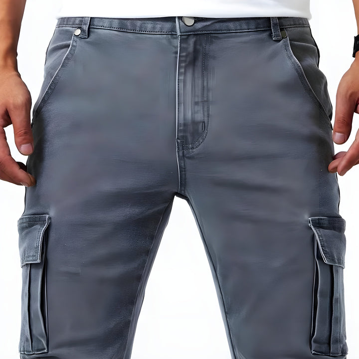 Stylish and ultra-comfortable Zacharie™ cargo trousers in a relaxed fit