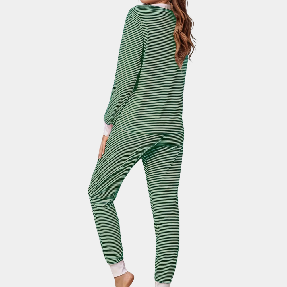 Exclusive ALUNA women's pyjamas - perfect for comfortable nights in