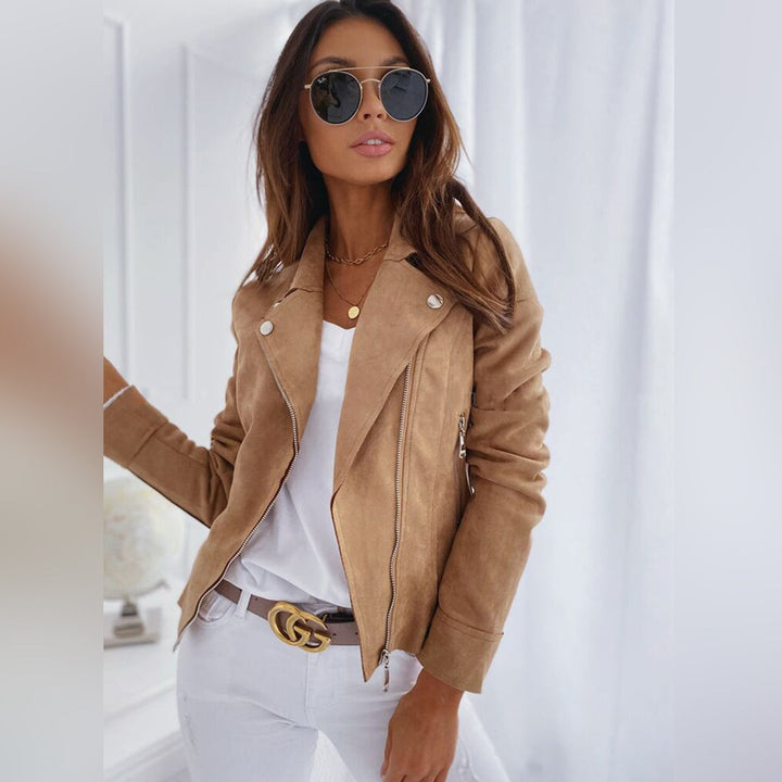 MELANIE - An elegant and fashionable coat to enhance your style