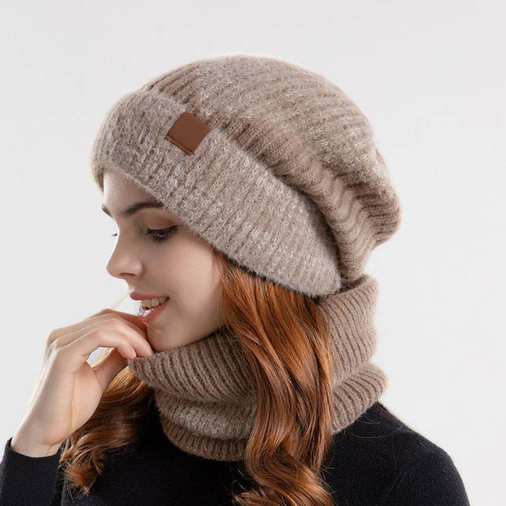 HAYLEIGH - An elegant hat and scarf set to add style to your winter wardrobe
