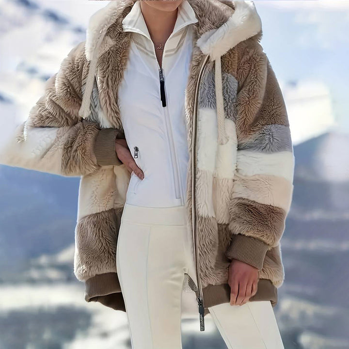 Elegant women's Harriet fleece jacket with fashionable hood