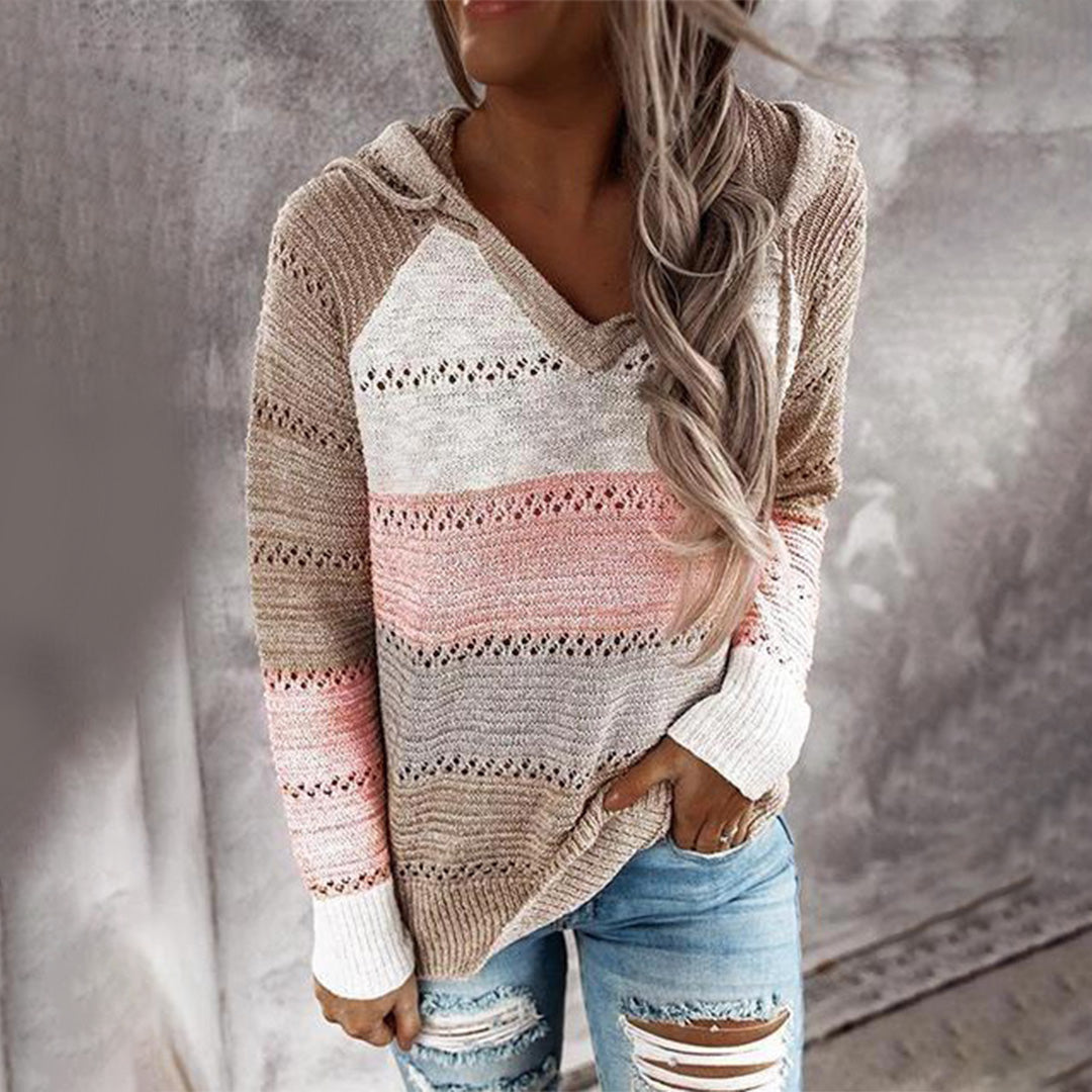 AVALYNN jumper with pointed neckline - A classic of elegance in a sophisticated edition