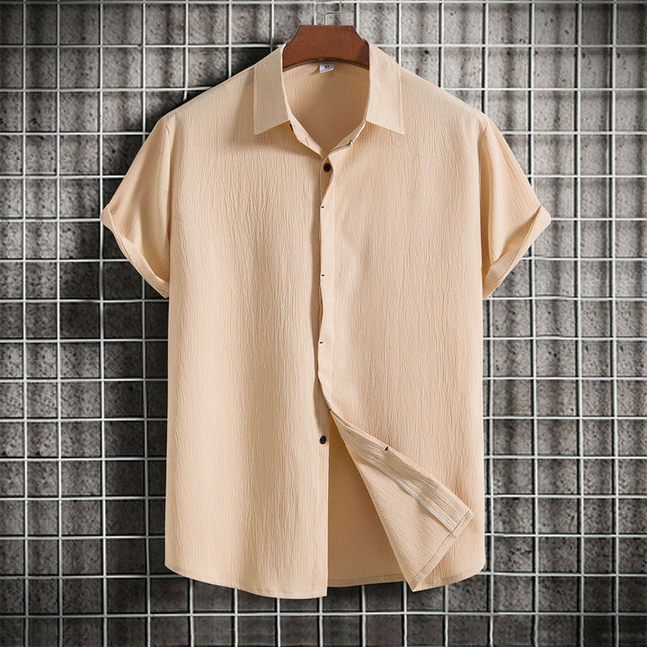 A stylish summer T-shirt from BRAM, perfect for warm days!